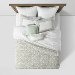 8pc Printed Floral With Border 8pc Comforter Set Green - Threshold™ -Threshold GUEST 649ed502 8967 484a 9ff2 1d6570cc4d27