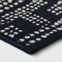 5' X 7' Medallion Outdoor Rug Navy - Threshold™